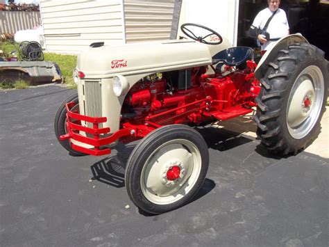 ford   arthurs tractors