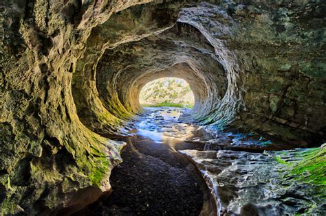 ancient caves   explore  oklahoma