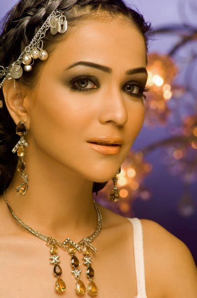 Humaima Malik Biography Top Pakistani Actress Celebri