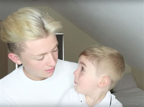 Vlogger Comes Out To His Five Year Old Brother On Camera