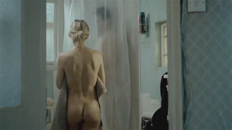 naked kate hudson in good people