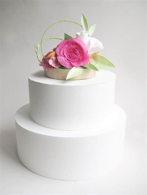 concarta paper sculpture cake toppers  weddings anniversaries