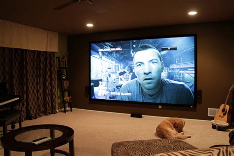 home theater choosing  projector screen  creative alternative