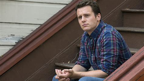 Qanda Jonathan Groff Gets Candid About Gay Sex On Tv And His Explosive