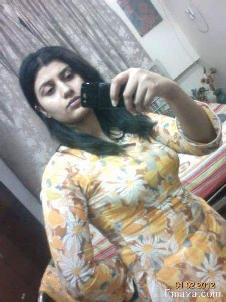 friends kaisi hay selfie pakistani girl shalwar kameez