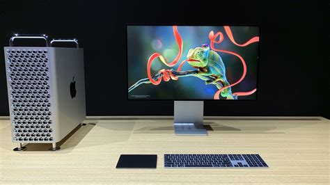 pro display xdr   apples  monitor    mere