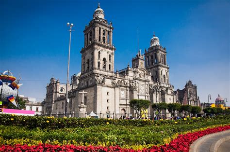 minute hotel  metropolitan cathedral mexico city hotwire
