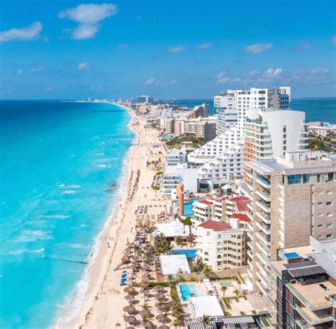 cancun receiving record number  international visitors   incidents travel  path