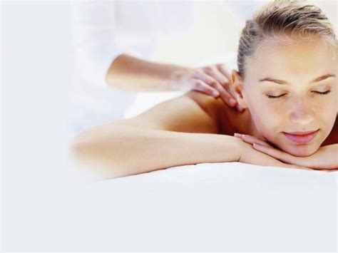 the different benefits of holistic massages