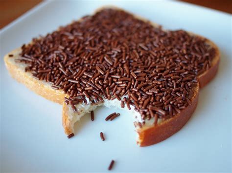 hagelslag chocolate sprinkles  toast netherlands ricette  pasta ricette fatte