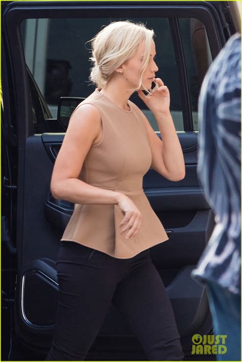 Jennifer Lawrence Shows Off Bleached Blond Hair While