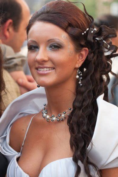 beauty curly prom hairstyles