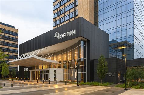 optum offers analytics service   physicians treat  risk patients health data management