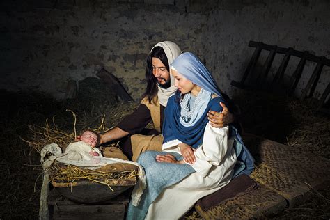 celebrate christmas   living nativity