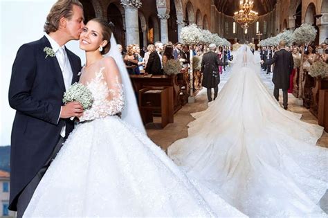 Photos Chect Out This Wedding Dress Worn By Heiress
