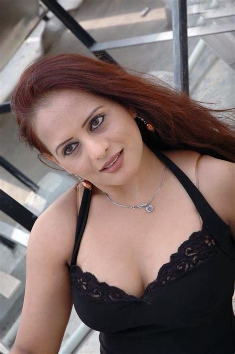 sexy south indian aunties pictures photos ~ beautiful girls photos