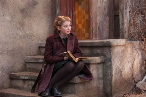 [review] The Book Thief Haunting Adaptation That