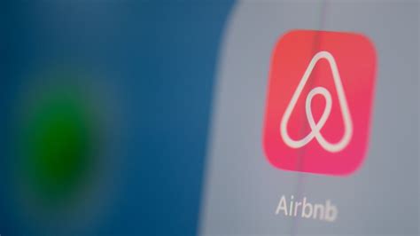 airbnb   plans   public     york times