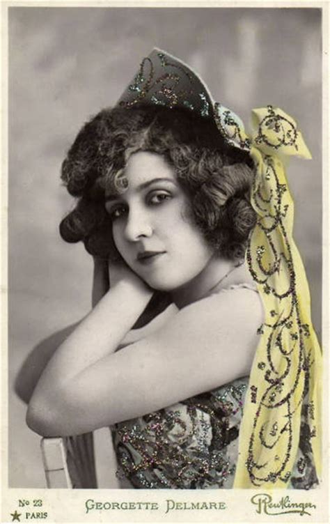 Women S Beauty In Retro Postcards From 1900 1910 55 Pics