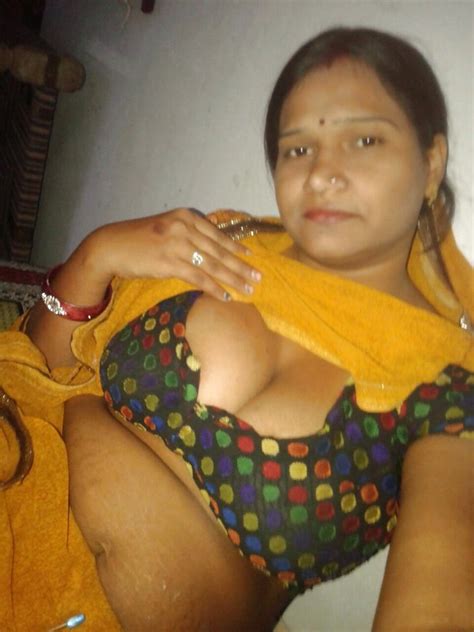Slutty Desi Married Bitch Siandter S Leaked Pics For