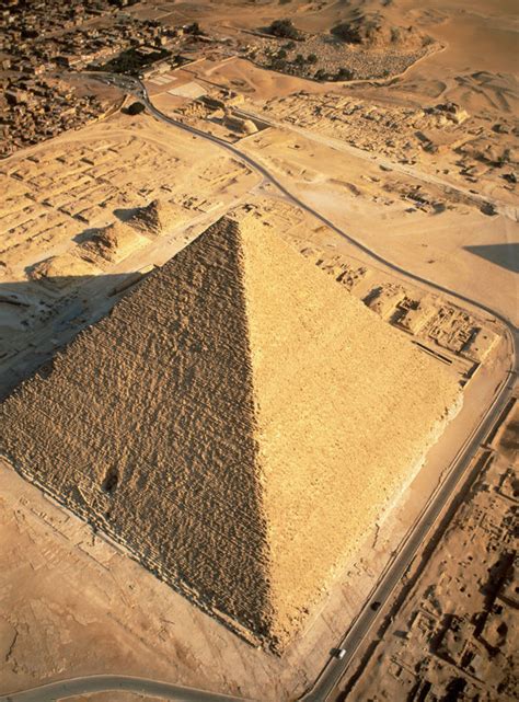 revealed scientists discover huge void  great pyramid science