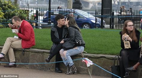 Lesbians Kiss Around London To Capture People S Reactions Daily Mail