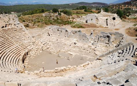 ancient amphitheater  photo  freeimages
