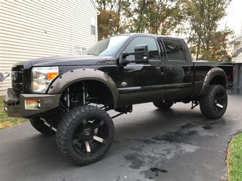 ford   diesel king ranch sema show truck  reserve