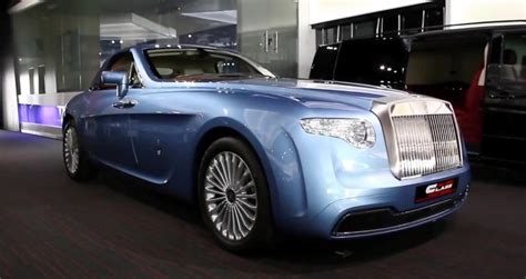 mobil rolls royce buatan pininfirina  satu unit