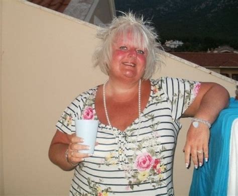halfpint0505 54 from edinburgh is a local granny looking for casual