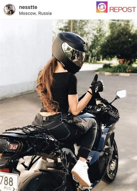 pin auf mujeres en moto