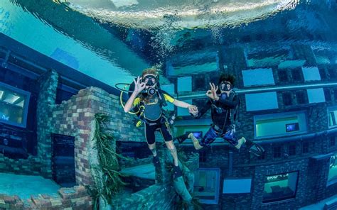 deep dive dubai  scuba diving  expert guide