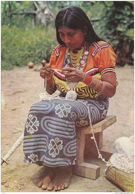 Mujer Indígena Kuna Panamá Panama Native American Woman