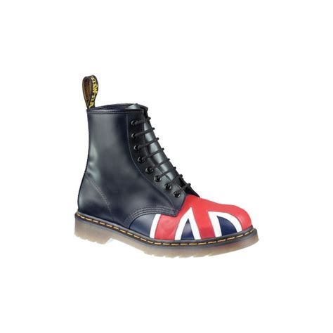 dr martens union jack   wanted  wit brit flag  toe    excited