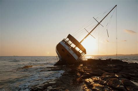 survive  sinking ship boaterexamcom