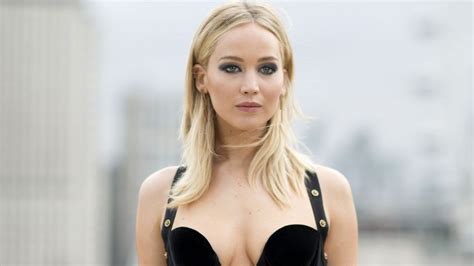 jennifer lawrence describes her style as 90s sex worker chic entertainment tonight