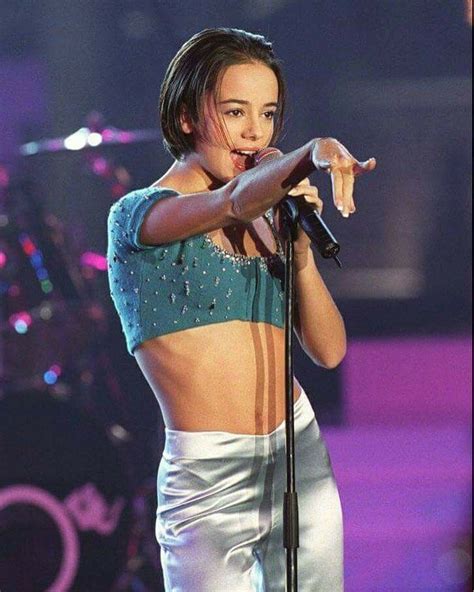 Alizee Singer