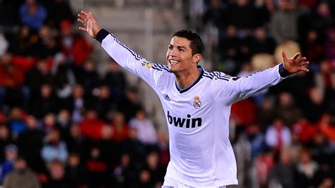 cristiano ronaldo hd latest wallpapers 2013 it s all about sports player hd wallpapers