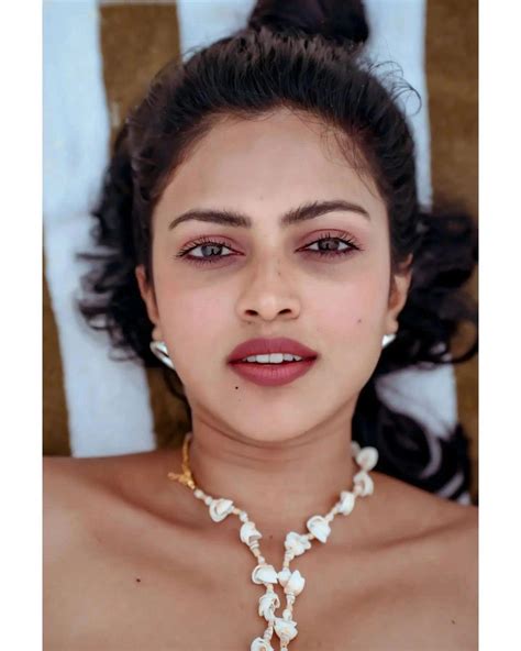 beautiful and sexy stills actress amala paul very hot and spicy