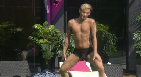 Frankie Grande Gets Completely Naked Again Thegayuk