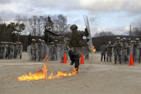 fighting fear  fire kentucky army national guard soldiers combat fire  riot control