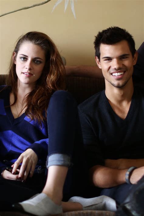 Kristen Stewart And Taylor Lautner Party Together In Hollywood