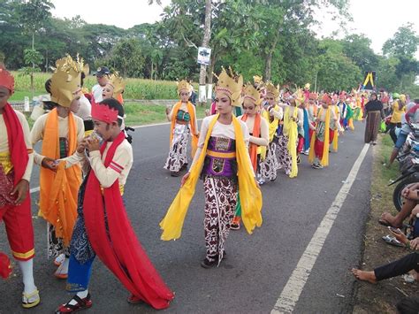 foto terbaru karnaval  sdn mulyoagung  kecamatan singgahan tuban
