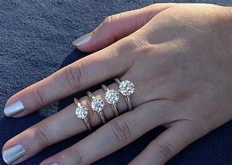 grade  carat diamond rings   shapes