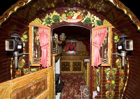 Collection Of Romany Gypsy Wagons To Be Auctioned Gypsy Wagon Gypsy