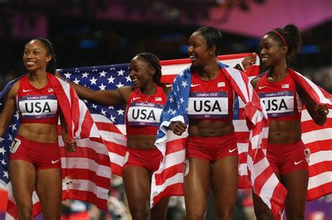 U S Women S 4x100 Relay Team Wins Gold Breaks World Record Essence