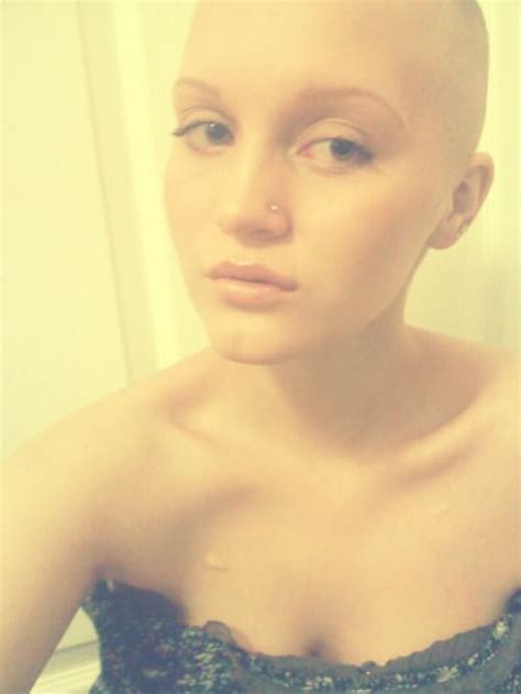 This Makes Me Want My Nose Piercing Again Bald Girl