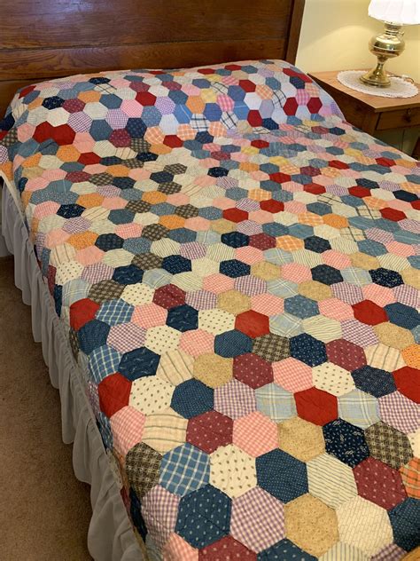 handmade quilt vintage hexagon patchwork  print woven