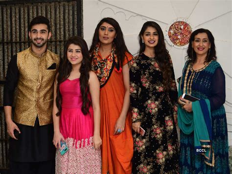 Yeh Hai Mohabbatein Cast Attended The Bash Together
