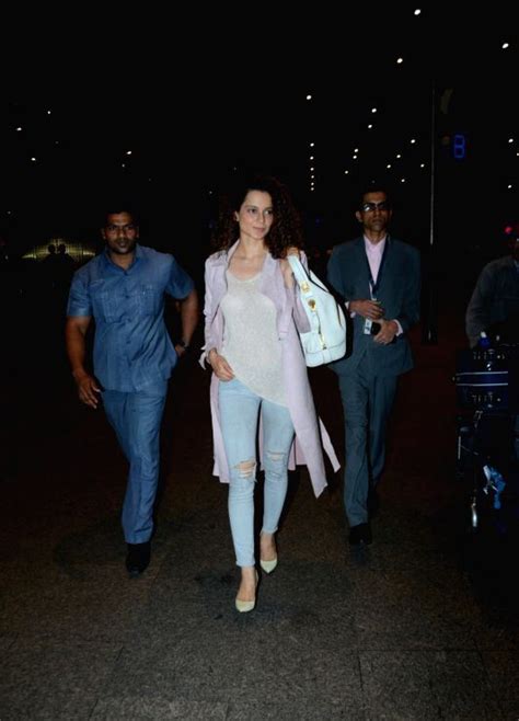 Kangana Ranaut Photos Without Makeup Face At Mumbai